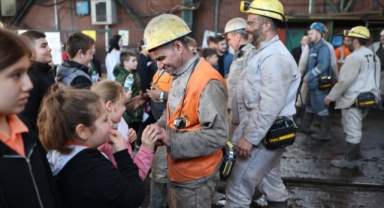 Madencilere Dünya Madenciler Günü'nde çocuklarından duygulandıran sürpriz (Foto Galeri)