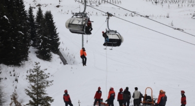 Ordu'da kayak merkezinde telesiyejde kurtarma tatbikatı yapıldı (Foto Galeri) 