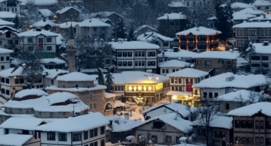 Tarihi konaklar karla kaplandı (Foto Galeri) 