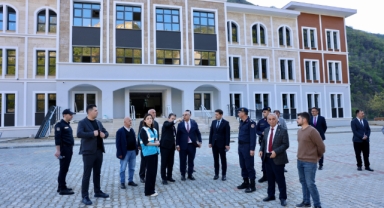 Giresun’da Hizmet Turu: Vali Koç Sahada (Foto Galeri) 