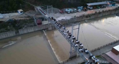 15 Temmuz Demokrasi Köprüsü'nün minyatüründe 500 kişi iftar yaptı