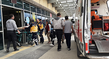 22 öğrenci gıda zehirlenmesi şüphesiyle hastaneye kaldırıldı