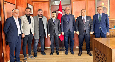 Hentbol yetkililerinden Sırbistan maçı öncesi ziyaret