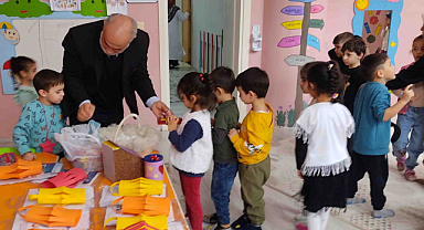 Minikler harçlıklarını ‘iyilik’ için bağışladı