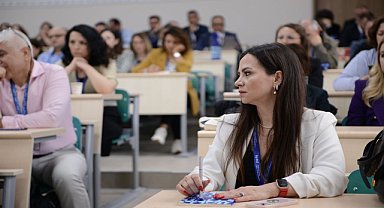 122 kurum ve kuruluştan 295 kişi yabancı dil eğitimi için bir araya geldi