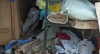 Ayılar yayla evlerini talan etti