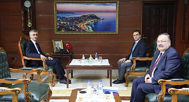 Bakan Yardımcısı Yılmaz, Valiliği ziyaret etti