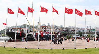 Bandırma Gemi Müzesi, ziyaretçilerine