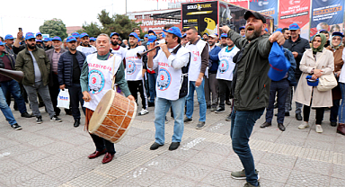 Belediye işçilerinden davullu, zurnalı, halaylı kadro talebi