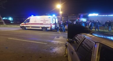 Tırla çarpışan otomobilin sürücüsü yaralandı