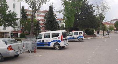 Çorum'da bir kişi bıçakla, bir kişi de sopayla yaralandı