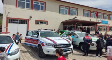 Çorum'da jandarmadan öğrencilere uygulamalı trafik eğitimi