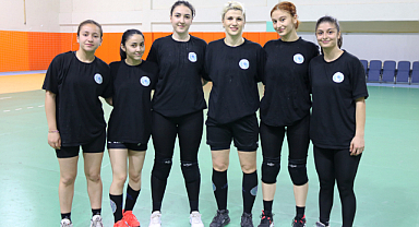 Görele Hentbol 'da Yerli ve Milli