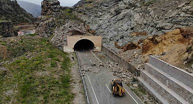 Gümüşhane'de heyelan meydana geldi