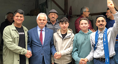 Nazım Elmas, seçim çalışmalarını sürdürüyor