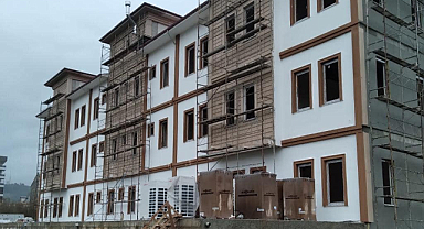 Piraziz Hükümet Konağı inşaatı sürüyor