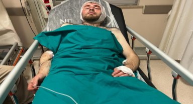 Samsun'da seyir halindeki kamyonetin kasasından düşen kişi yaralandı