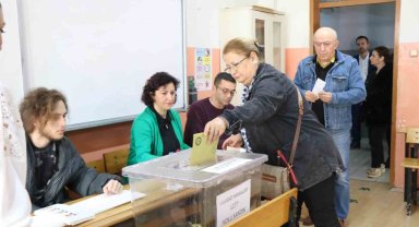 Samsun'da oy kullanma işlemi başladı