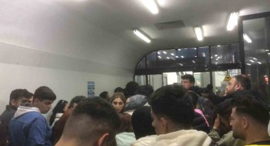 Sarp Sınır Kapısında cep telefonundan sonra Play Station yoğunluğu