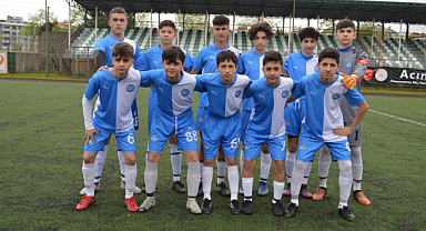 Tireboluspor U-15 şampiyon