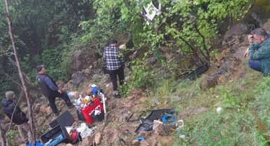 Uçuruma yuvarlanan aracın sürücüsü yaralandı
