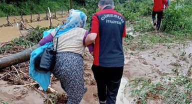 Afet bölgesinde hizmete devam