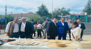 El sanatları sergisi ve atölye çalışmaları Alaçam Gençlik Merkezi'nde sergilendi