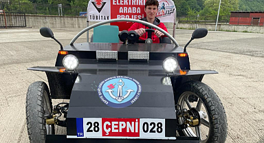 Elektrikli otomobil prototipi üreten lise öğrencileri TEKNOFEST'e hazırlanıyor