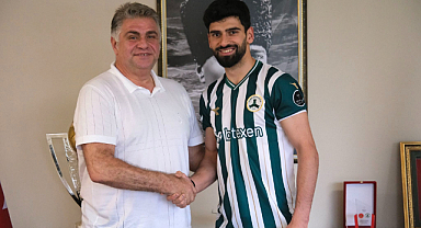 Erkan ile sözleşme yenilendi