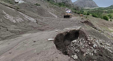Giresun'da sağanak bazı köy yollarında hasara yol açtı