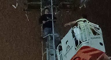 İntihar girişimini polis önledi