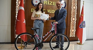 Kısa film yarışmasının kazananları ödüllerini aldı