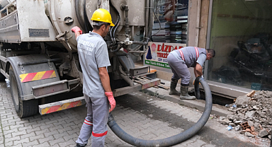 Su ve kanalizasyon ekipleri çalışmalarını sürdürüyor