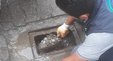 Yağmur giderleri ve mazgallar temizlendi