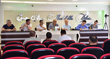 11 dükkan sahibini buldu