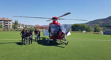 Ambulans helikopter Alucra'da