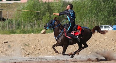 Ata sporu cirit gösterisi yapıldı