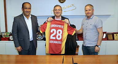 Çakırmelikoğlu’na Çandırspor forması