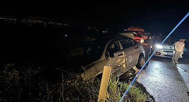 Çarpışan iki otomobildeki 9 kişi yaralandı
