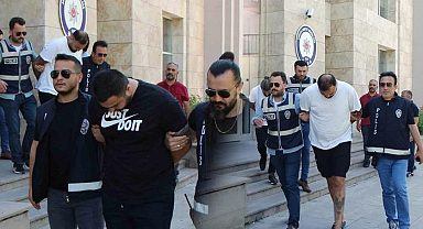 'Cinsel görüşme kayıtlarınız var' diyerek dolandıran çete çökertildi!