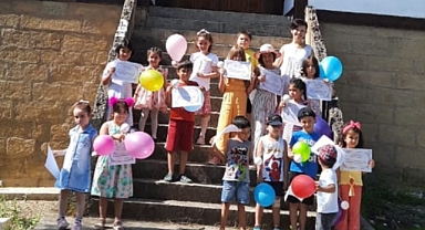 Çocuklara masal gibi bir gün yaşattılar