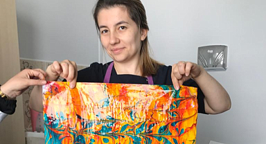 Ebru Sanatı ile moral buldu