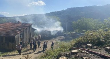 Karabük'te yangında patlayan tüpün parçasının isabet ettiği kadın yaralandı