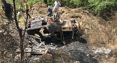 Şarampole devrilerek yanan otomobilin sürücüsü öldü