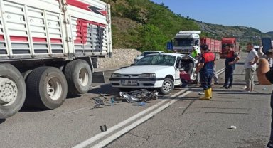 Sinop'ta iki otomobil çarpıştı, 1 kişi öldü, 8 kişi yaralandı