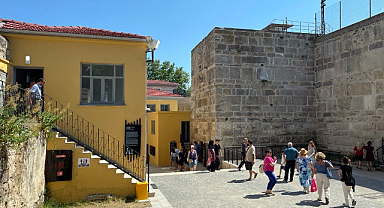 Sinop Tarihi Cezaevi ve Müzesi'nde ziyaretçi yoğunluğu