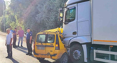 Sivas'ta korkunç kaza! 4 kişi hayatını kaybetti, 1 kişi ağır yaralı