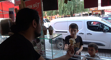 Babasının vasiyetini yerine getirdi