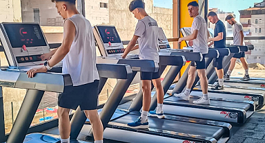 Çalışmalar salonda devam ediyor