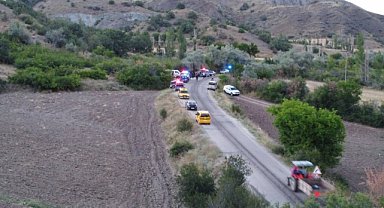 Çorum'da yol kenarında kadın cesedi bulundu